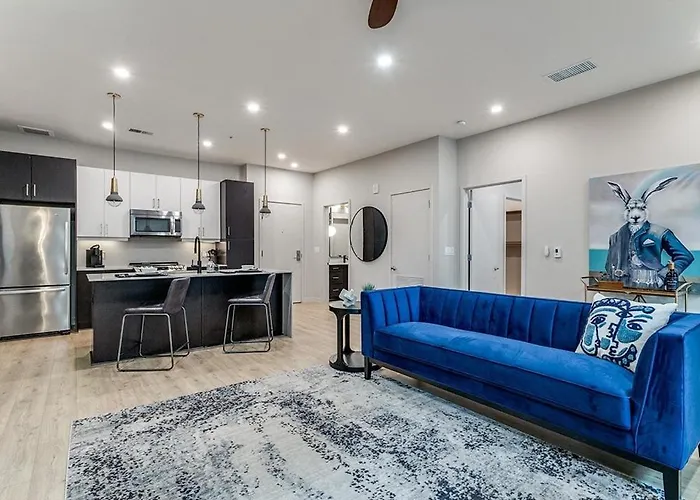 Breathtaking High-Rise On Mckinney Ave