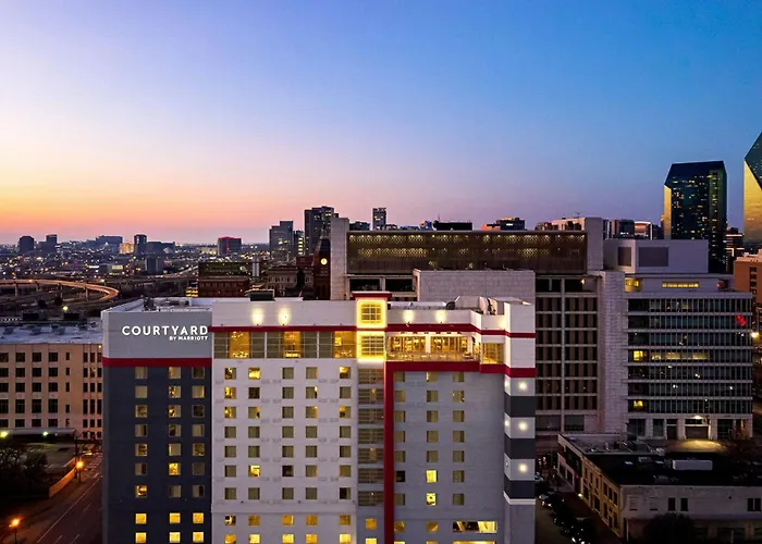 Courtyard By Marriott Dallas Downtown/Reunion District