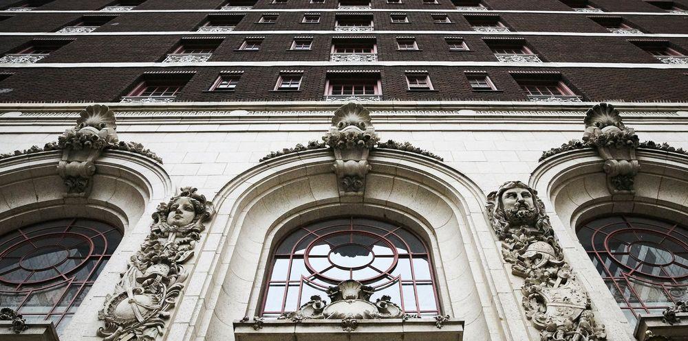 The Adolphus, Autograph Collection Hotel 5*