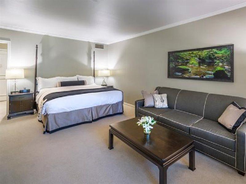 Cooper Conference Center & 3*
