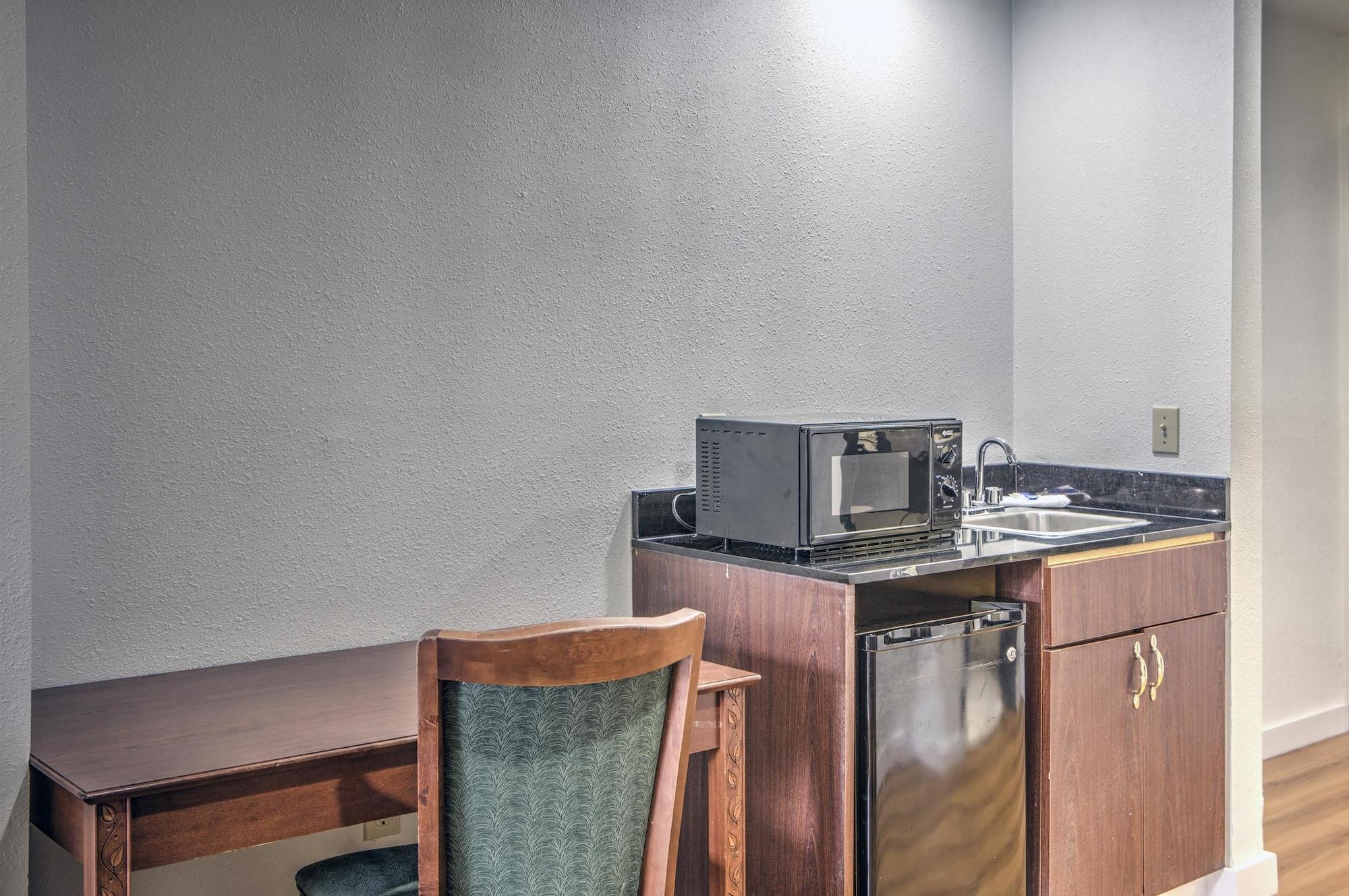 Hotel 6-dallas, Tx - Northwest