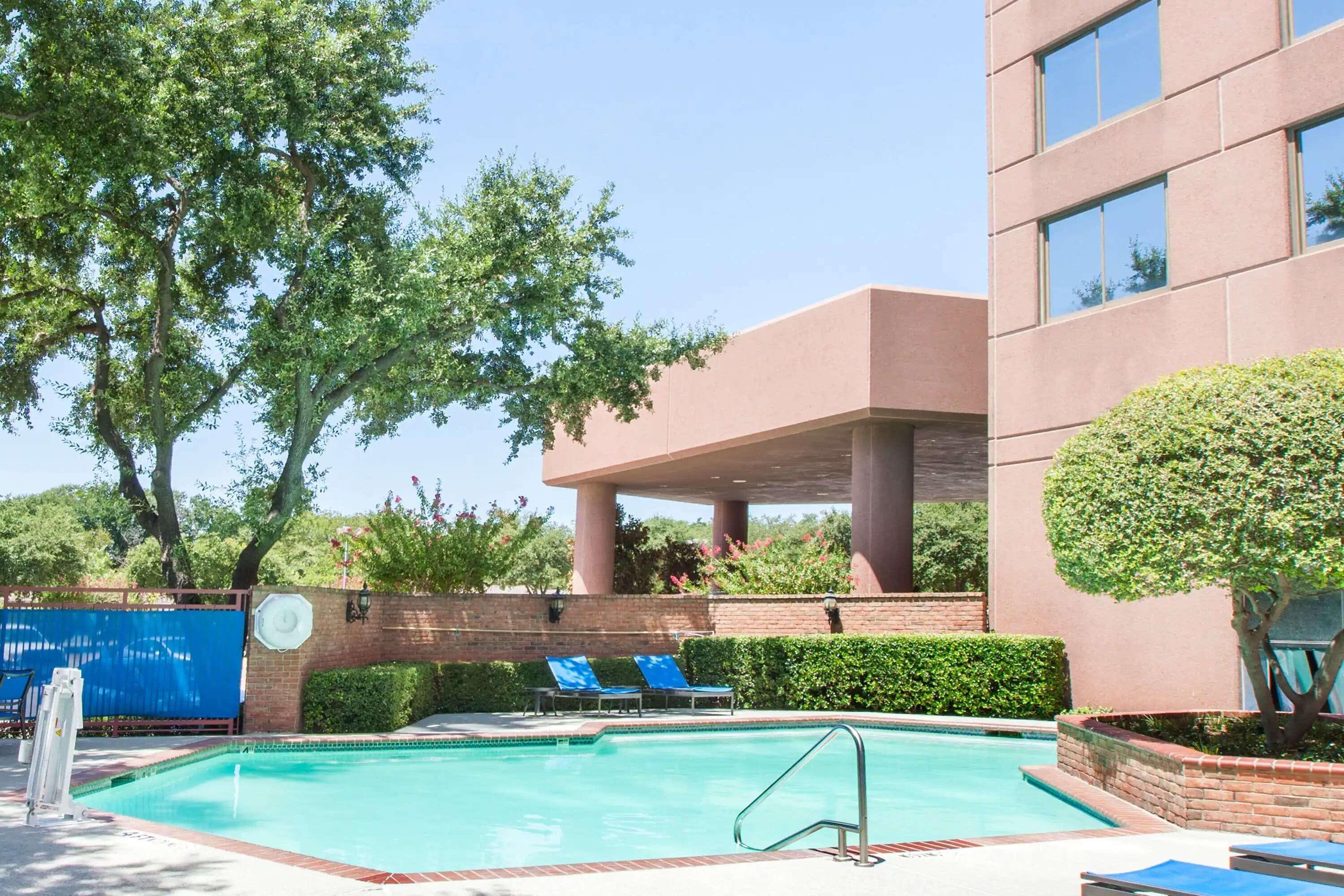 Sonesta Park Hotel 4*