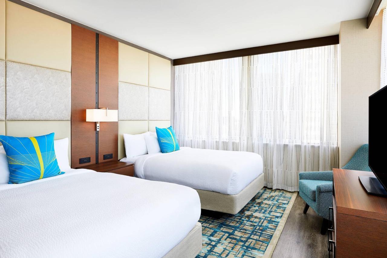 By Marriott Downtown Hotel 3*