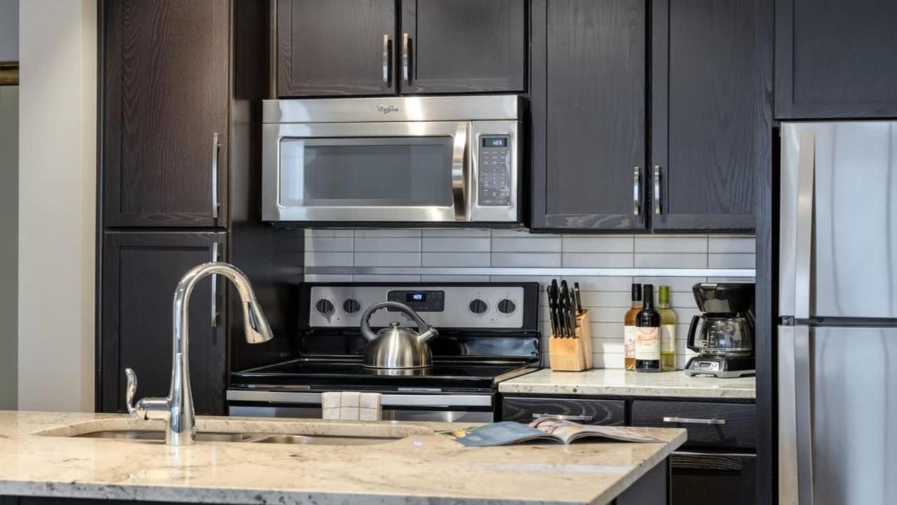 Bold Cozysuites With Gym, Roof #7 Apartment Dallas
