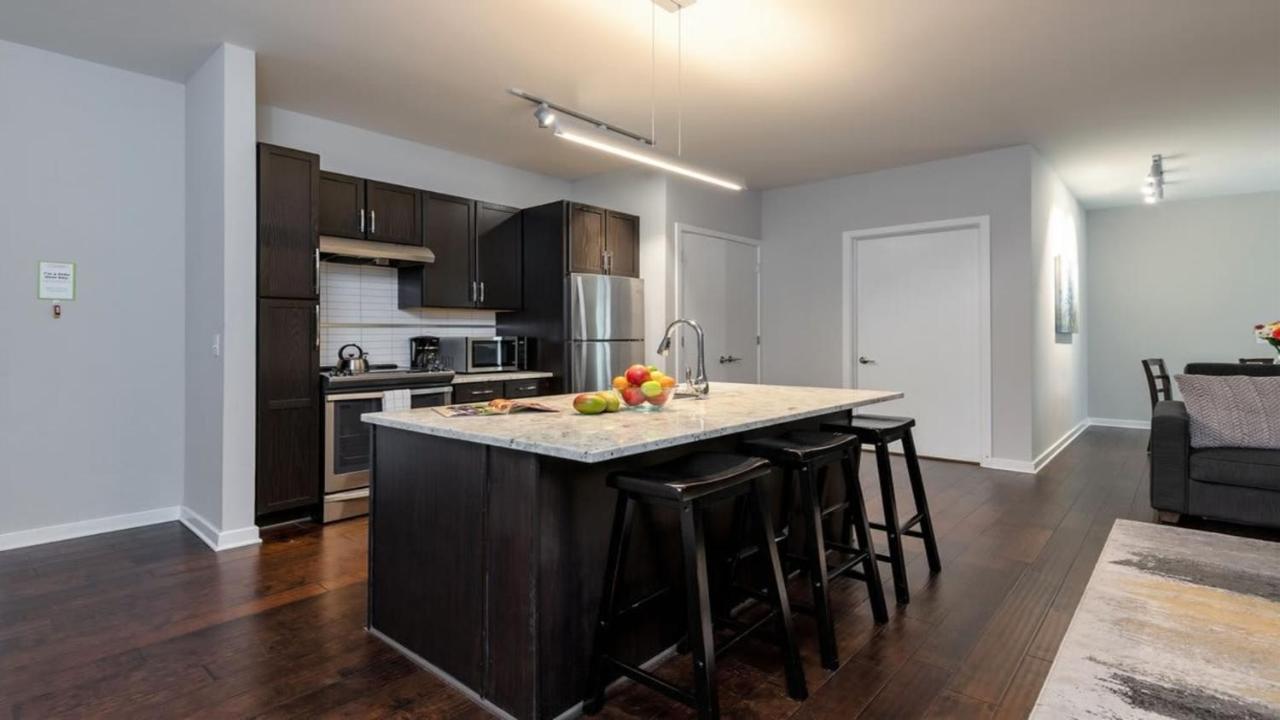 Bold Cozysuites With Gym, Roof #7 Dallas