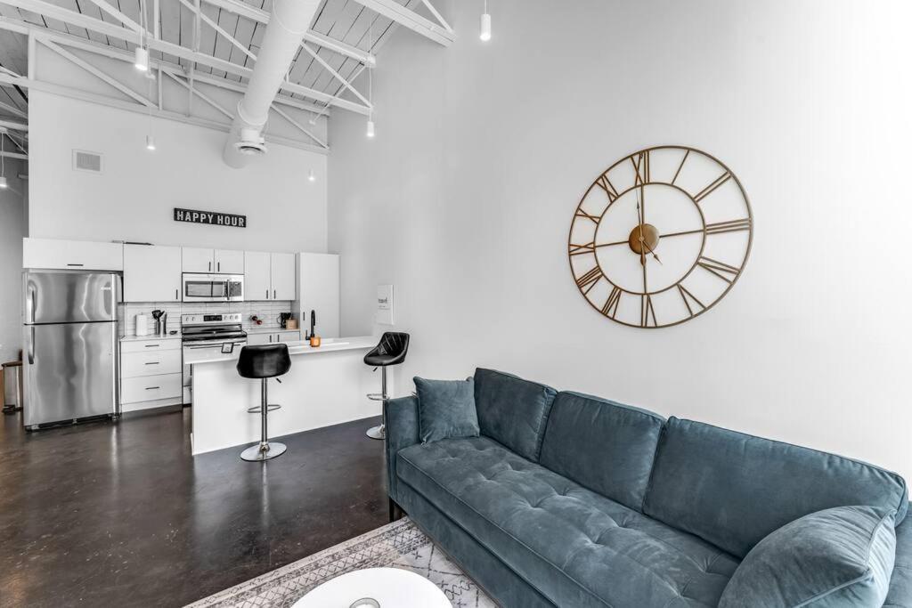 Apartment Deep Ellum Art Novea *