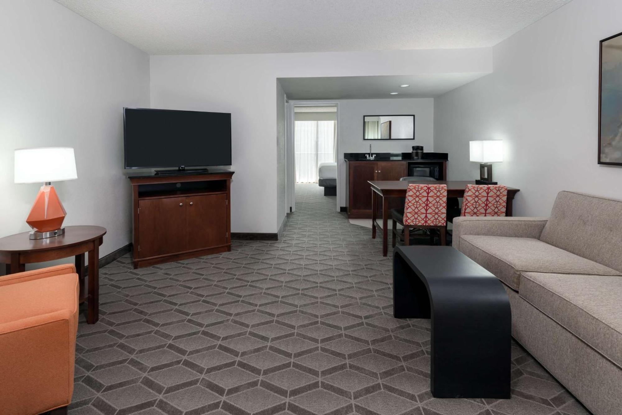 Hotel Embassy - Park Area