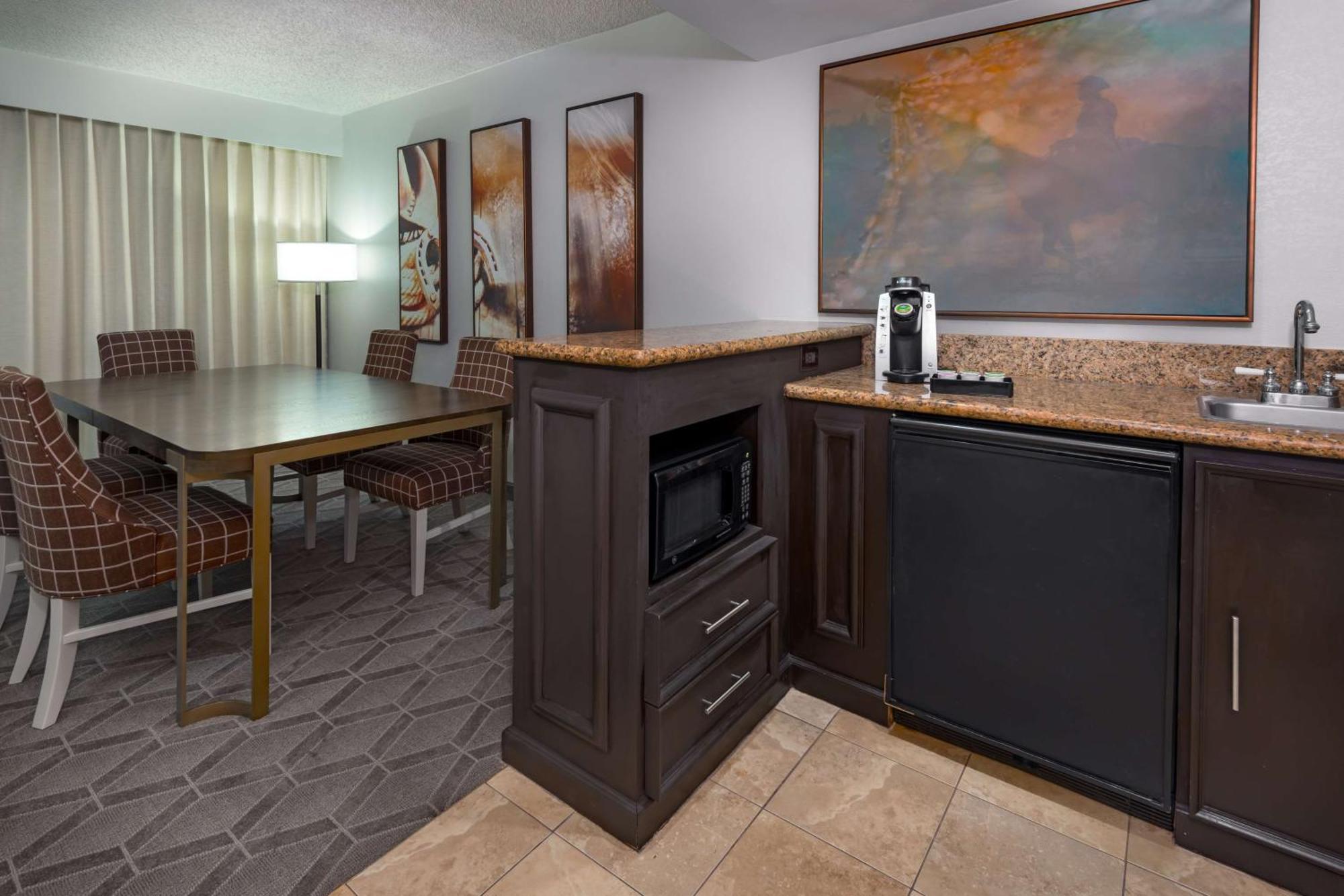 Hotel Embassy - Park Area 3*