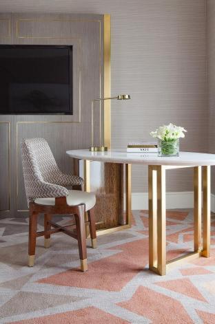 Crescent Court 5*