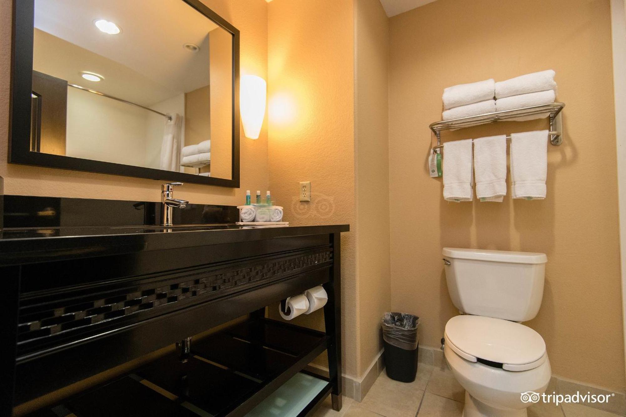 Comfort & Medical-market Center 3* Dallas