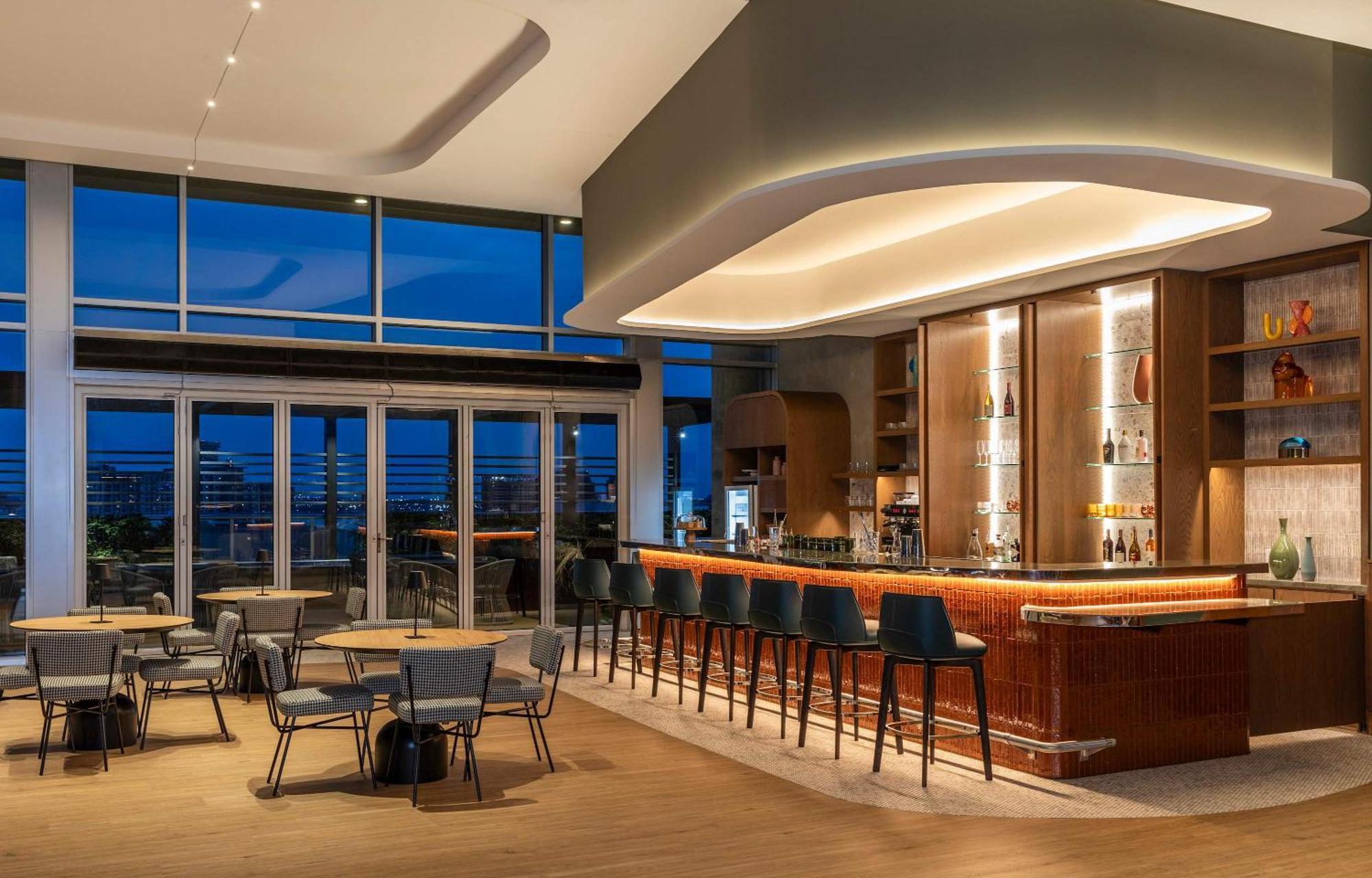 Breathtaking High-rise On Mckinney Ave