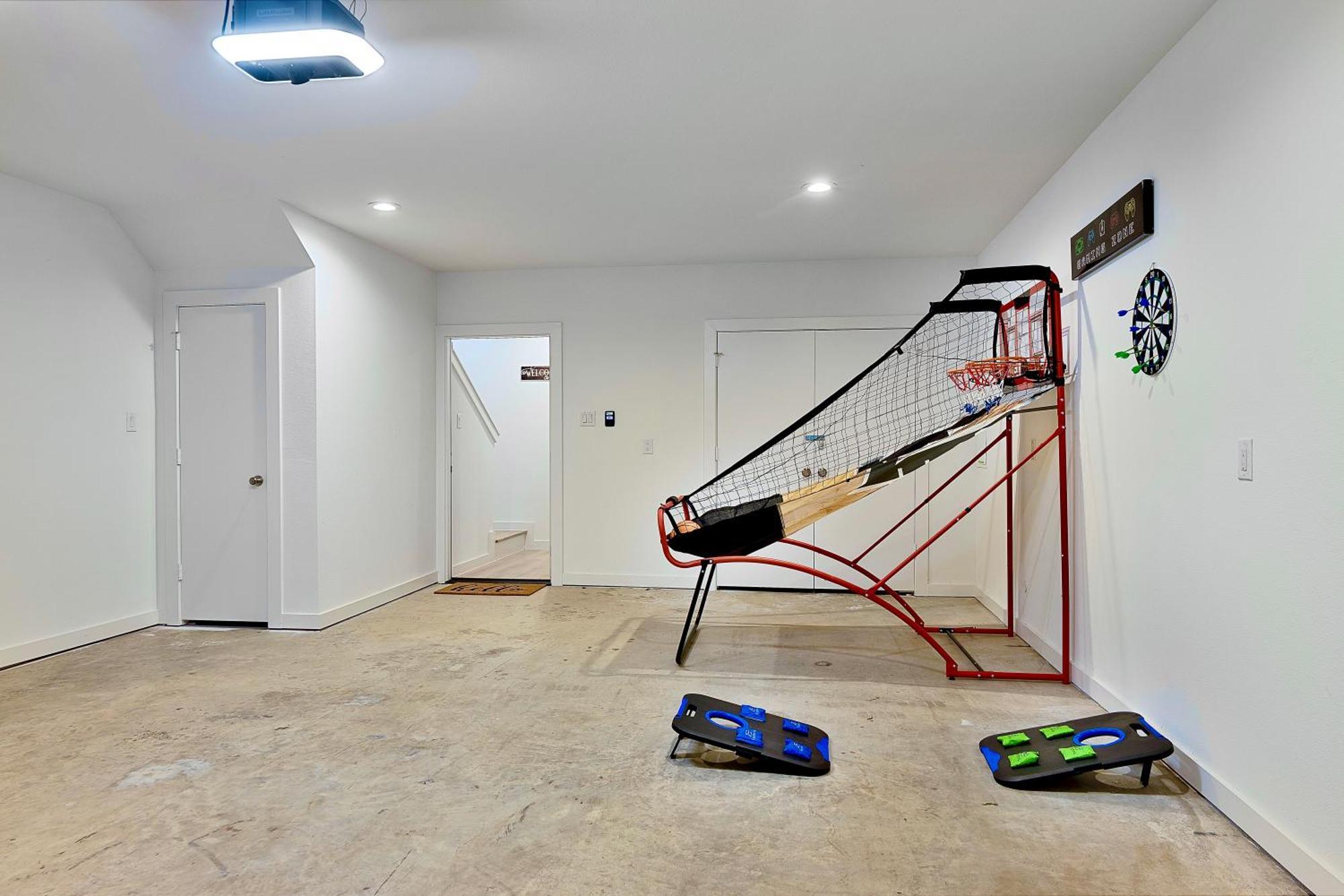Modern Family Gem Pool Table, Arcade And