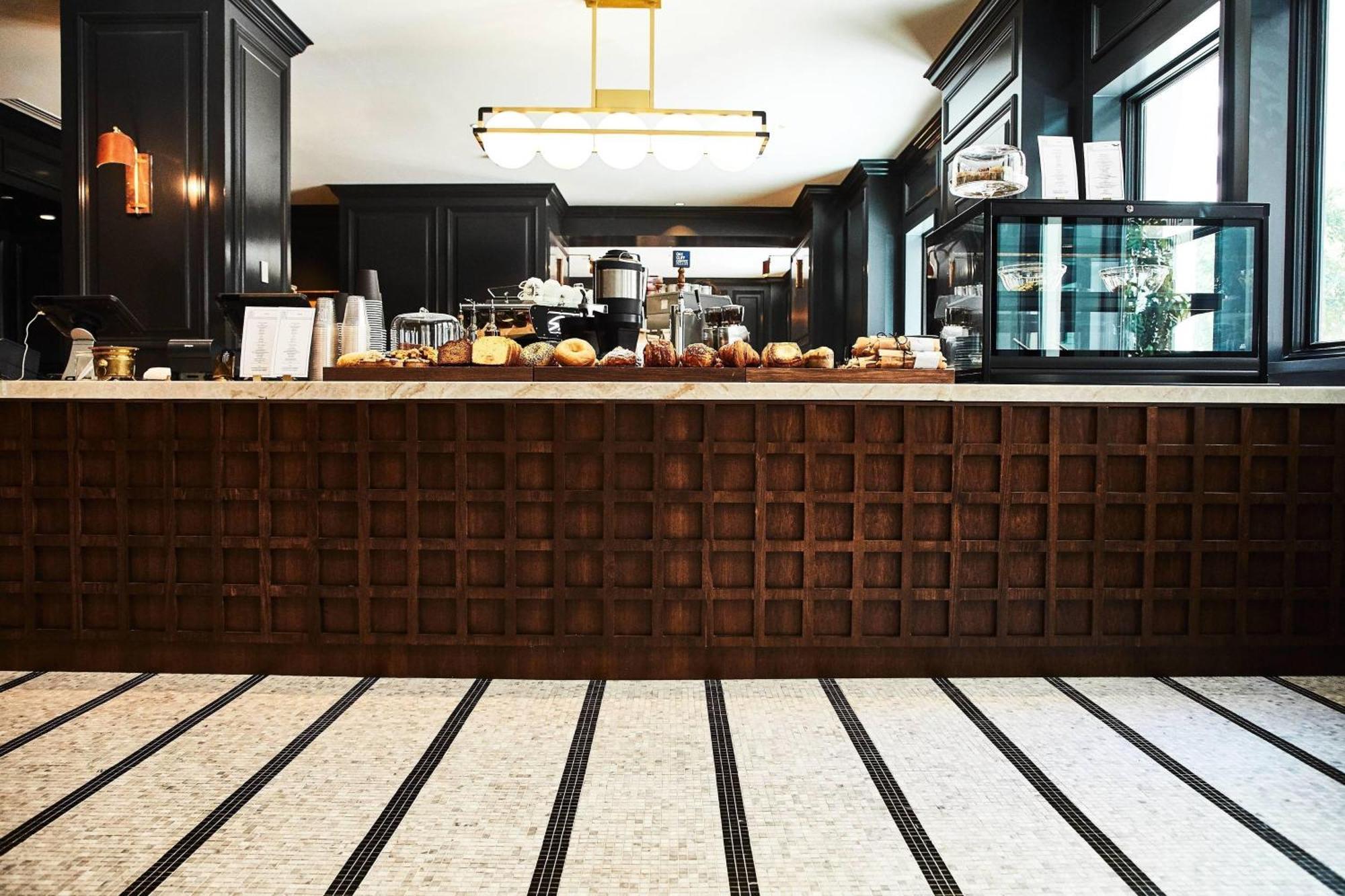 Hotel The Adolphus, Autograph Collection 5*