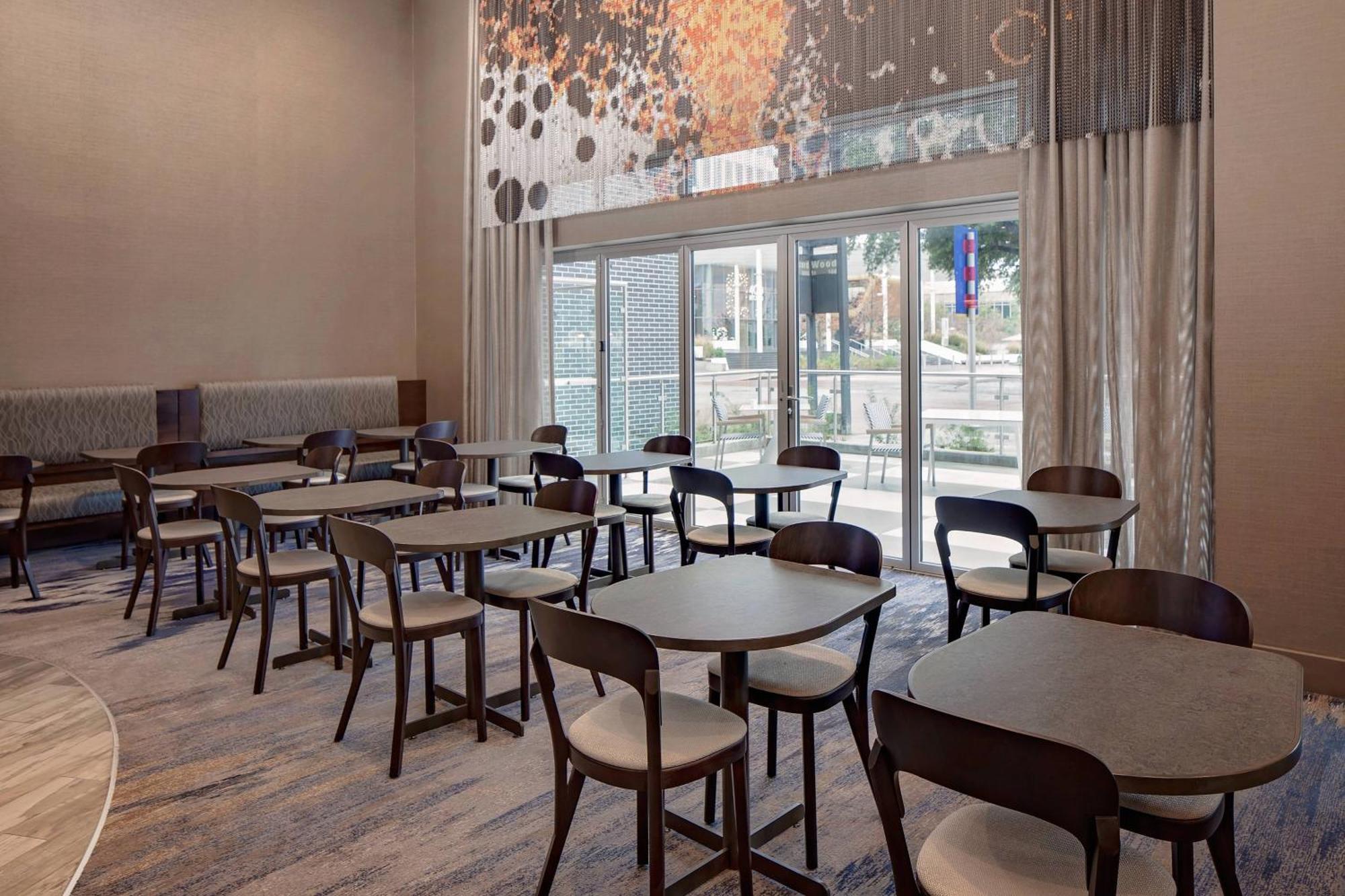 Hotel Courtyard By Marriott Downtown/reunion District
