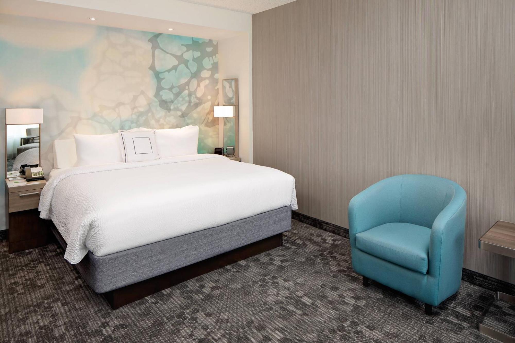 Courtyard By Marriott Downtown/reunion District Dallas