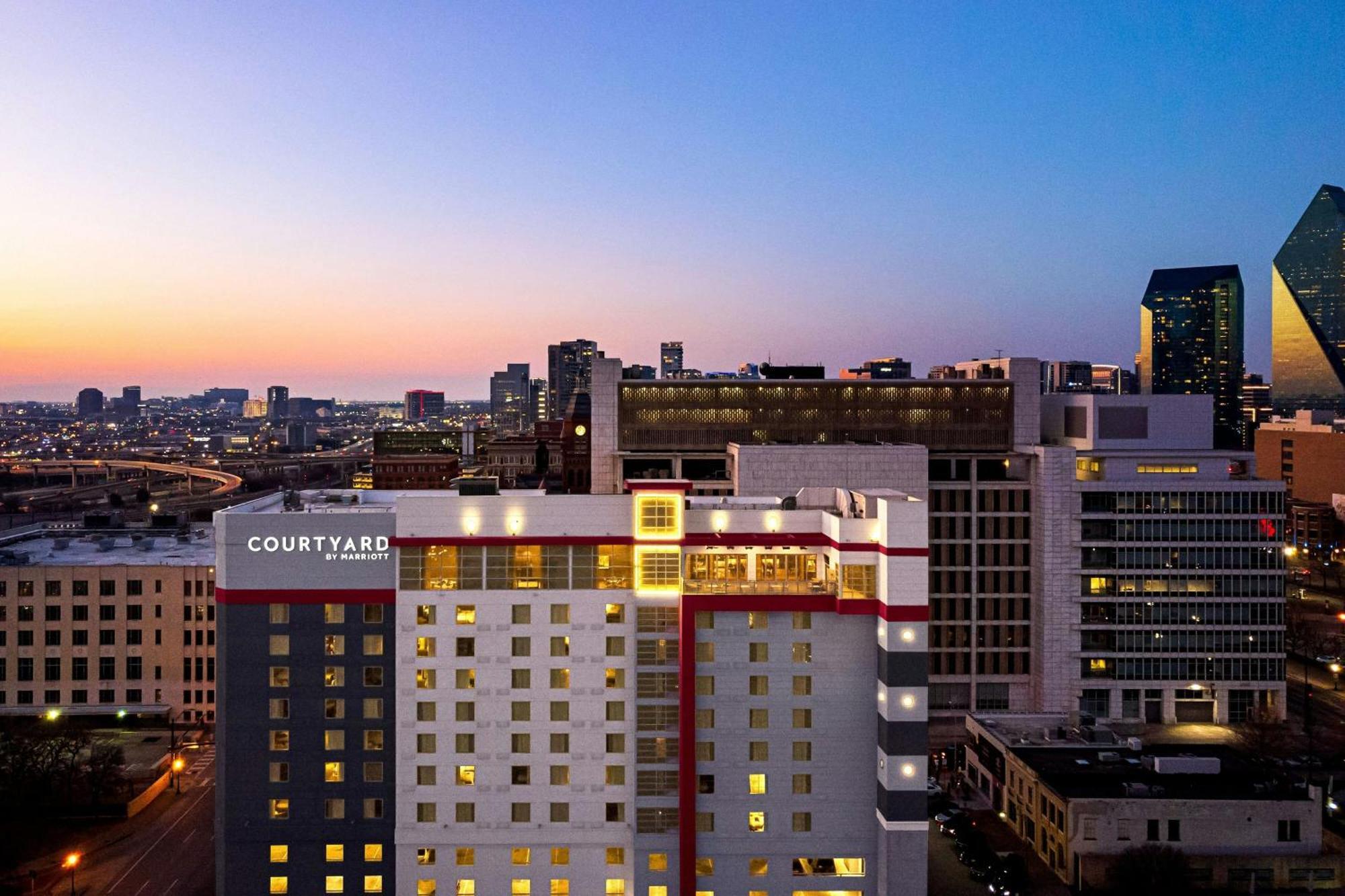 Courtyard By Marriott Downtown/reunion District