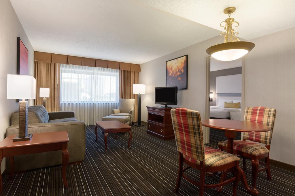 Sonesta Park Dallas