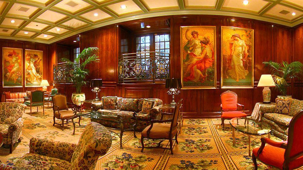 The Adolphus, Autograph Collection Hotel 5*