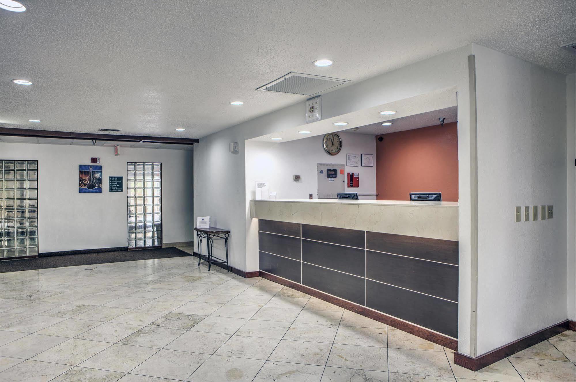 Hotel 6-dallas, Tx - Northwest