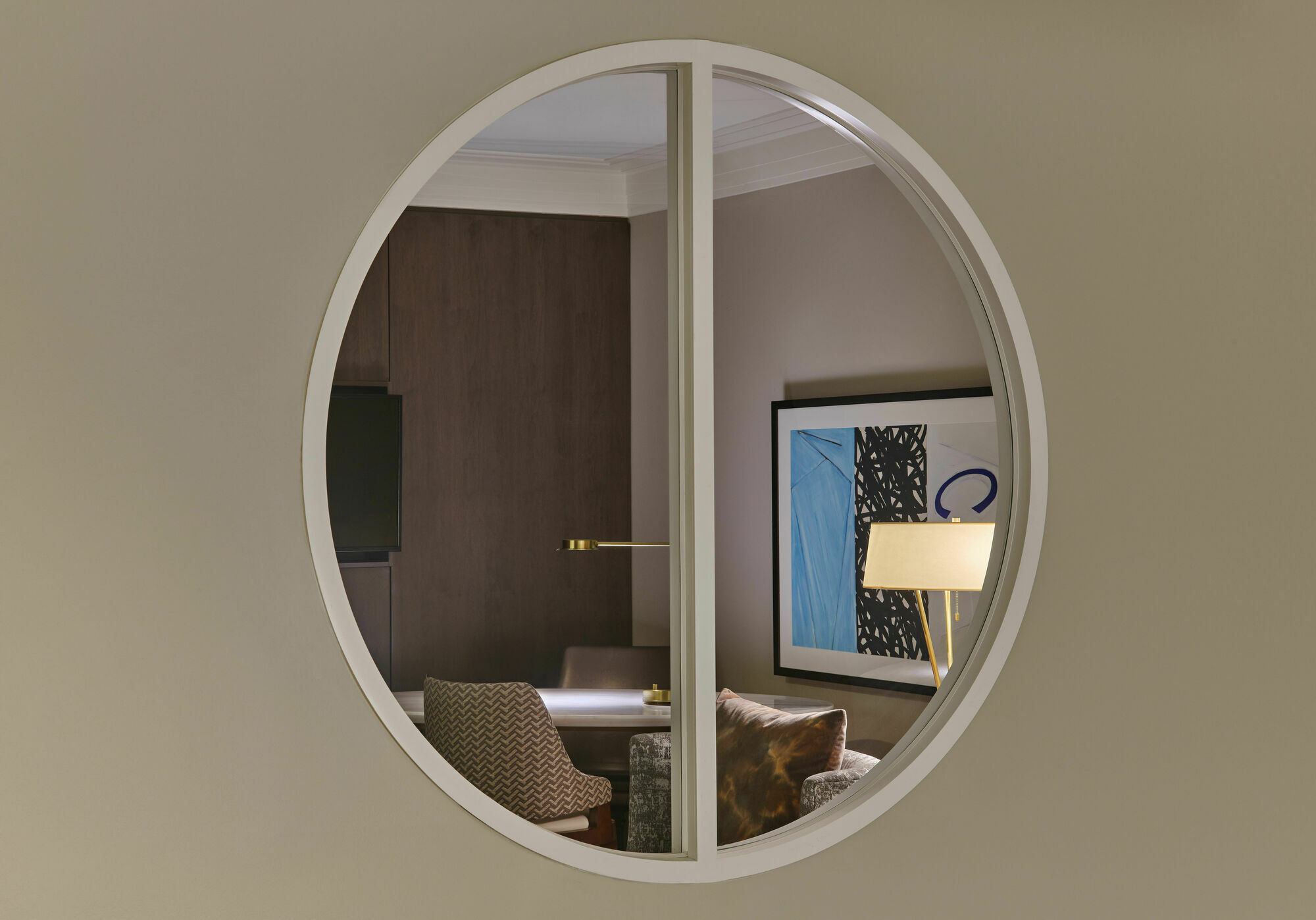 Crescent Court 5*