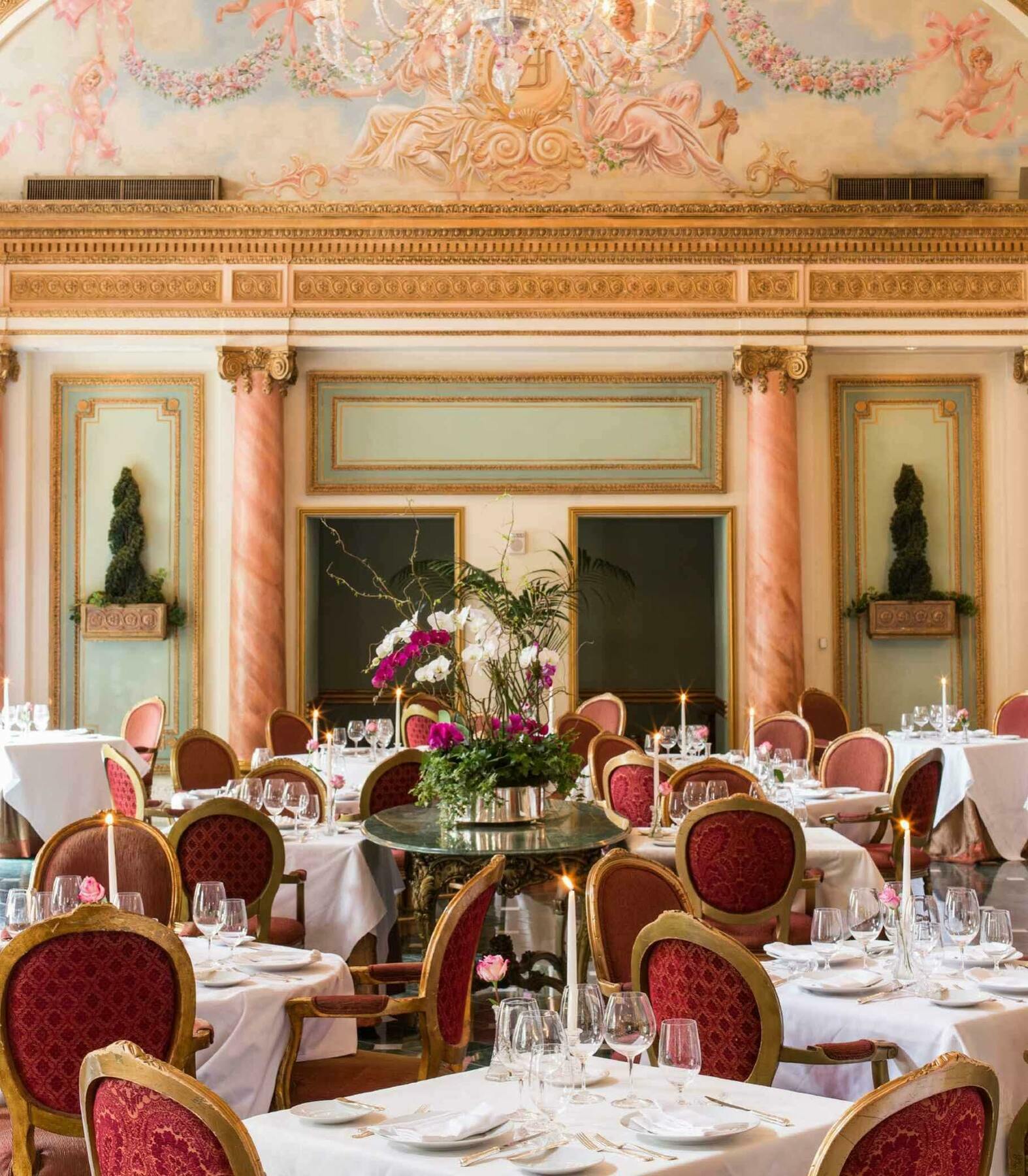 Hotel The Adolphus, Autograph Collection