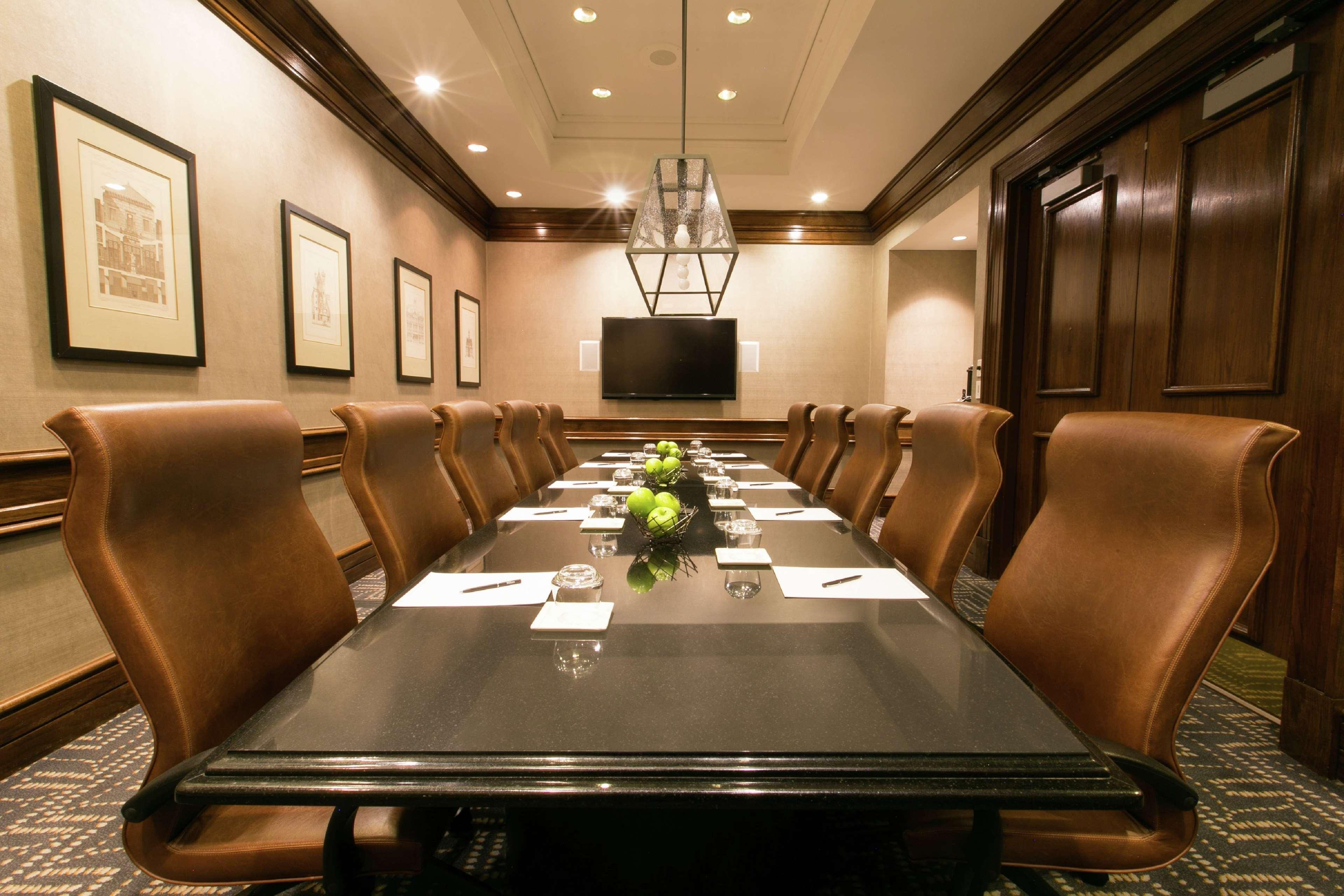 Hilton Dallas-park Cities 3* Dallas