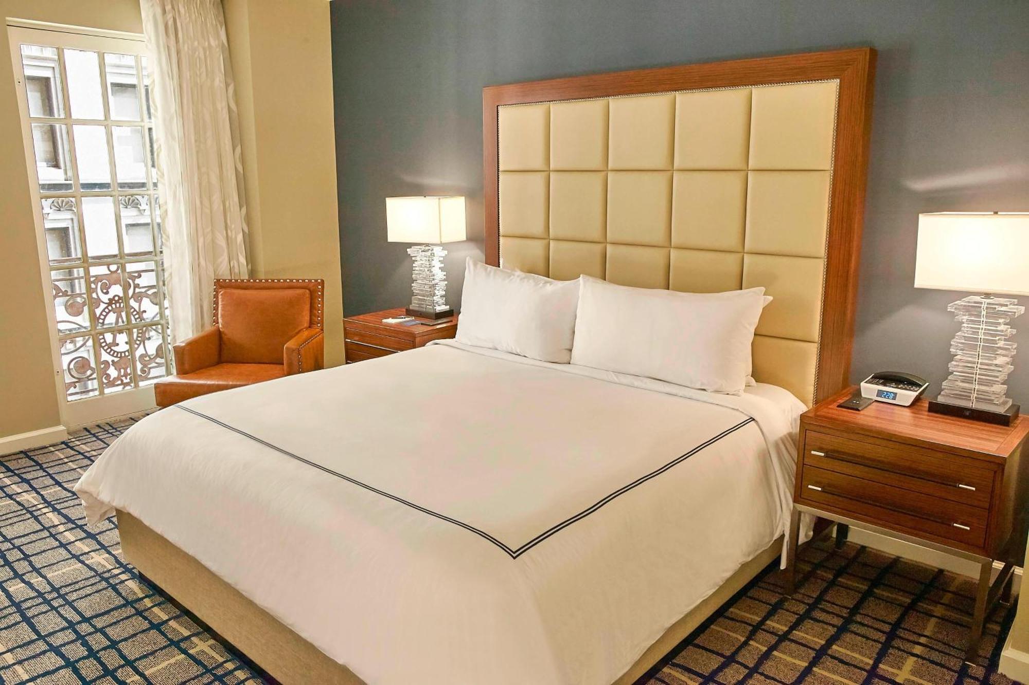 Hotel The Adolphus, Autograph Collection