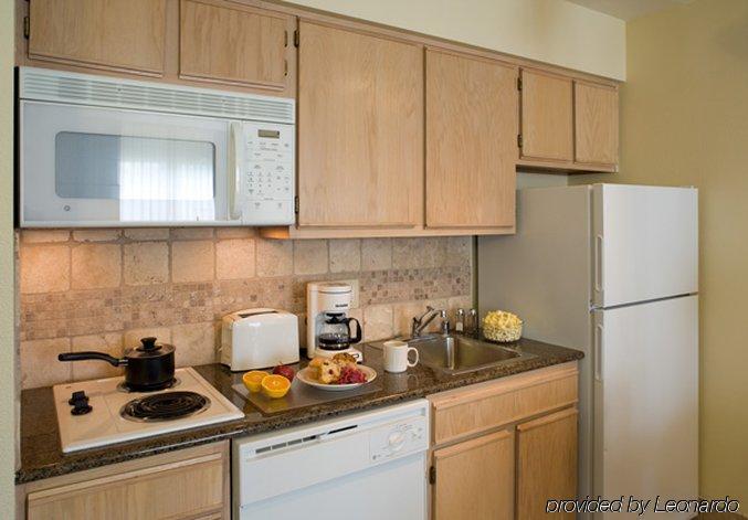 Staybridge Dallas/addison, An Ihg 3*