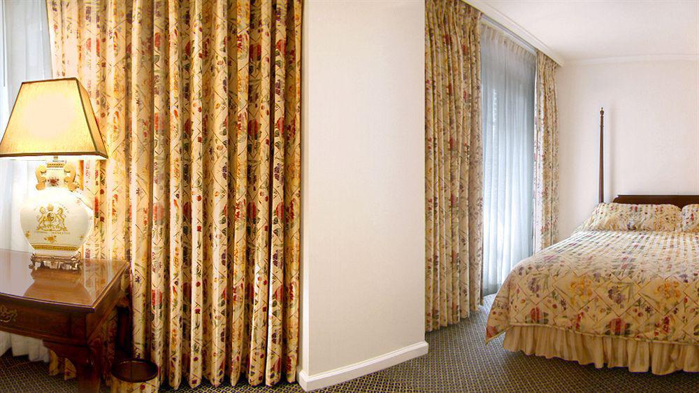 The Adolphus, Autograph Collection Hotel 5*