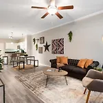 Uptown Dallas Apartments
