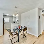 The Swank • Close To Downtown