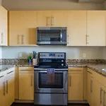 Frontdesk Oakwood Residence Apts Uptown Dallas