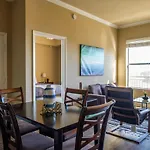 Frontdesk Oakwood Residence Apts Uptown Dallas