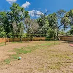 Modern 4 Bedroom Near Downtown, Zoo