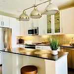 Lavish 1 Bedroom Suite-Downtown Dallas