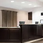 Days Inn & Suites By Wyndham Dallas