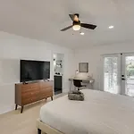 Modern And Spacious Dallas Getaway W Private Pool