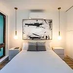 Skyline View Luxury 3 Story Townhouse
