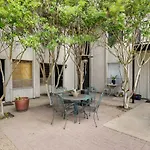 Contemporary Dallas Condo With Pool Access!