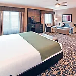 Holiday Inn Express & Suites North Dallas At Preston By Ihg
