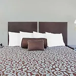 Days Inn By Wyndham Market Center Dallas Love Field