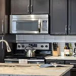 Downtown Dallas Cozysuites With Gym #6