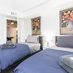 Stay Awhile In This Cozy 1 Bed Apt