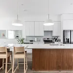 Amazing Location Modern 2-Bed Townhome