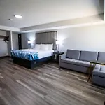La Quinta By Wyndham Dallas I-35 Walnut Hill Ln