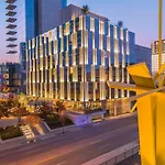 Hall Arts Hotel Dallas, Curio Collection By Hilton