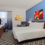 Hilton Garden Inn Dallas / Market Center