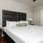 Bold Cozysuites With Gym, Roof #9
