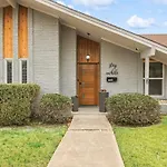 Fantastic Luxury 5 Bedroom With Hot-Tub Close To Downtown Dallas