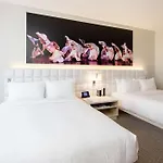 Hall Arts Hotel Dallas, Curio Collection By Hilton